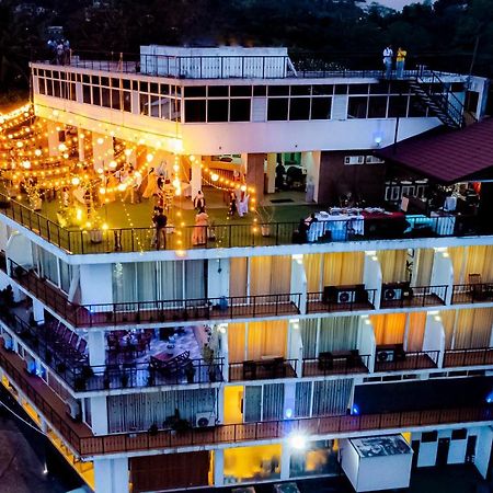 Sky View Grand Hotel Kandy Ngoại thất bức ảnh
