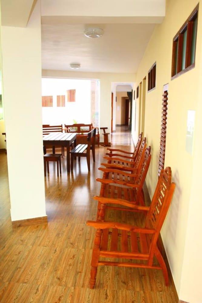 Sky View Grand Hotel Kandy Ngoại thất bức ảnh
